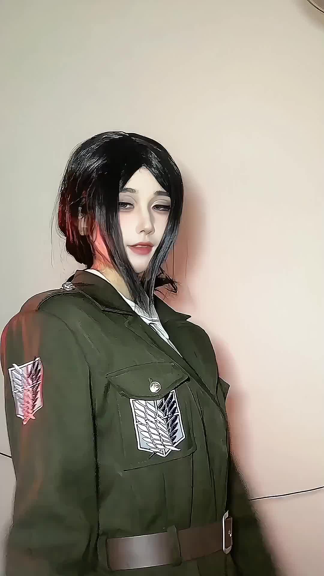 皮克酱能让我感受一下巨人的体温吗#cos #撤退的矮人 #aot #皮克 #二