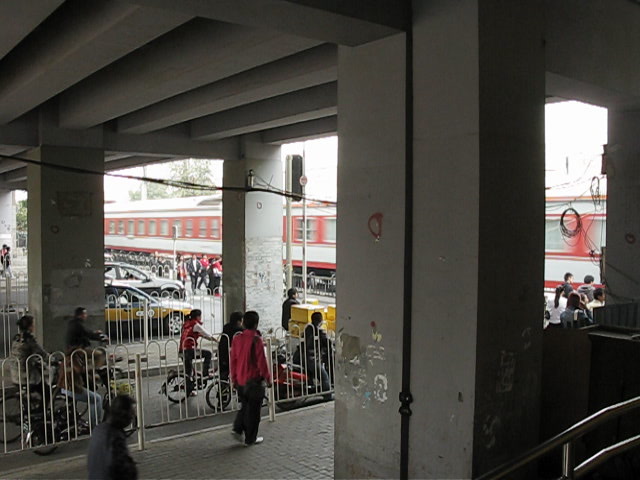 探索北京历史影像2011年五道口桥下通过的火车原声片段