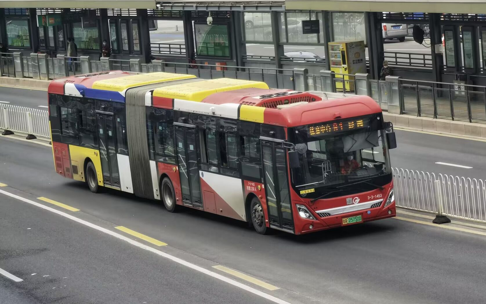 【廣州brt】b1路(體育中心-鹿鳴山總站)