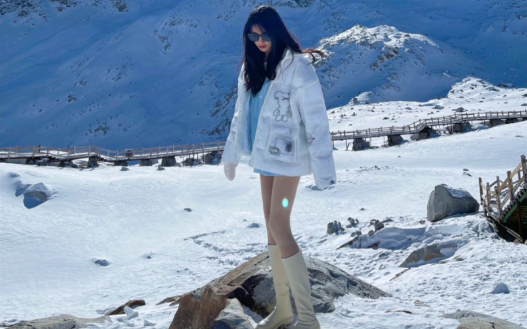 [摄影] 冬日光腿挑战