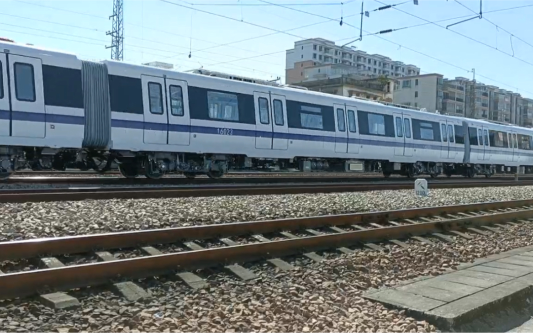 57251次源潭站通过