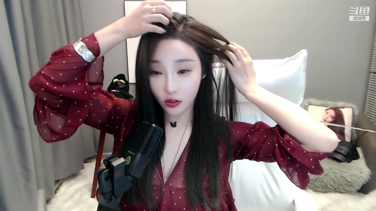 vivi小小酥 2019-03-17 02点场_哔哩哔哩 (゜-゜)つロ 干杯~-bilibili