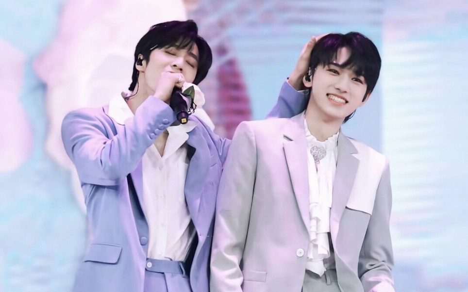 耀文:看把我们亚轩瘦的亚轩:有小秘密了呗