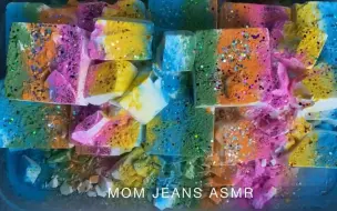 Скачать видео: Mom Jeans | 遇见彩虹 吃定彩虹