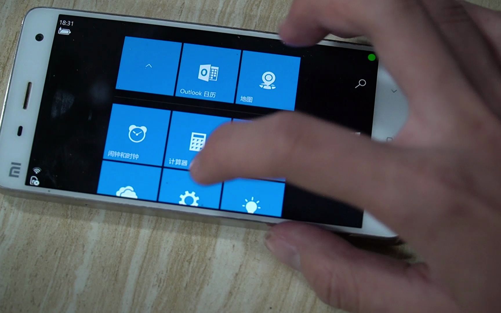 小米4 Win10移动版16212演示哔哩哔哩bilibili