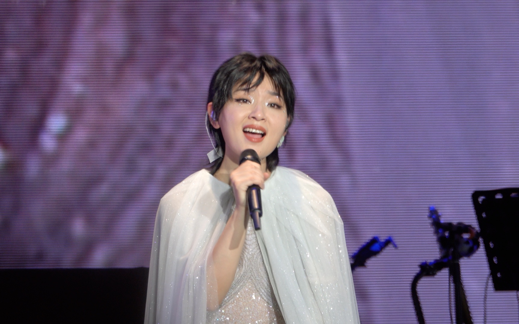 别爱我像爱个朋友 B站