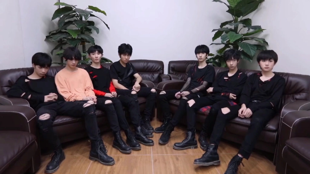 【时代少年团】山城有少年追逐着梦想,也有人努力追逐着他们