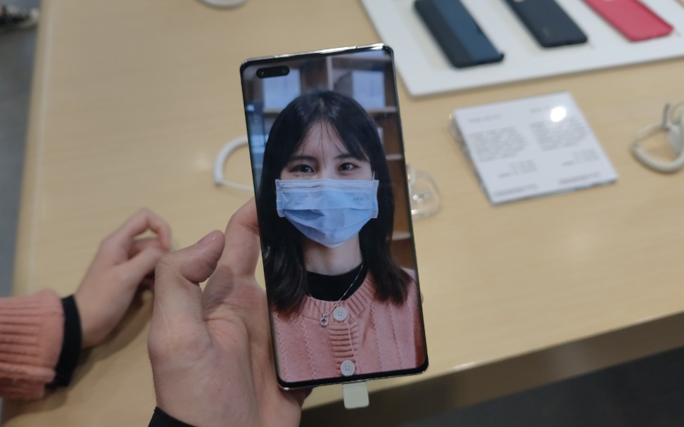 三档调节!华为mate40 pro自拍体验:没想到前置也这么牛!