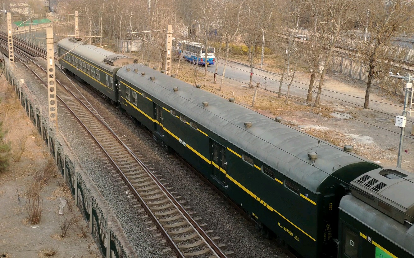 k1023列尾附挂一节溜轴ca25g