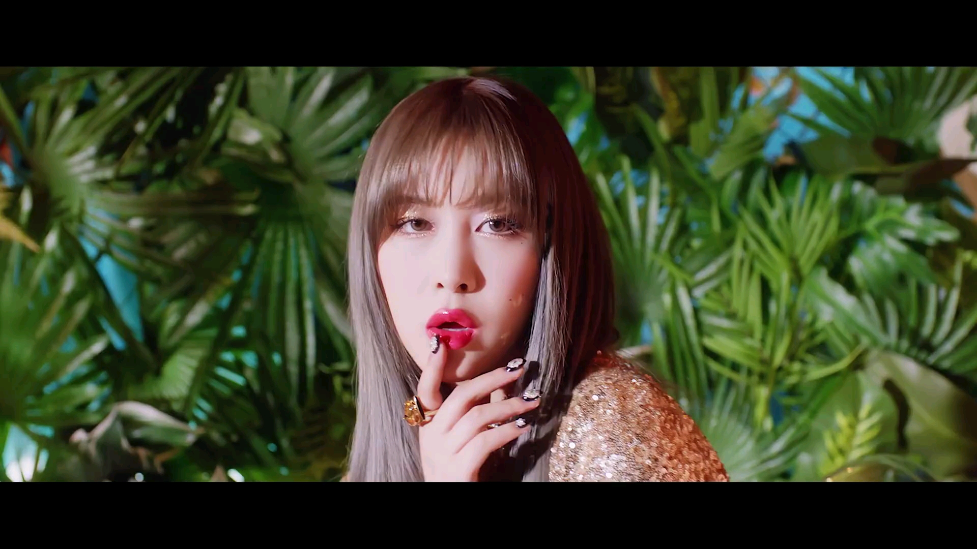 宇宙少女迷你新专《unnatural》mv showcase初舞台