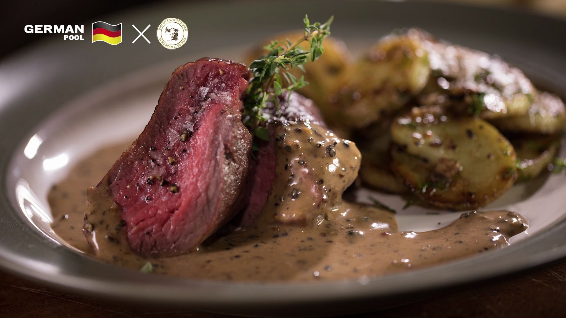 02 beef tenderloin & roasted potatoes with black pepper sauce