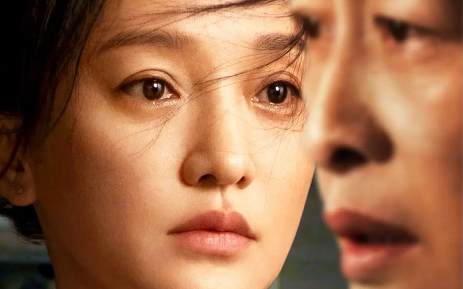 周迅主演电影《世间有她》发布"为谁而活"版故事预告,将于9月9日上映!