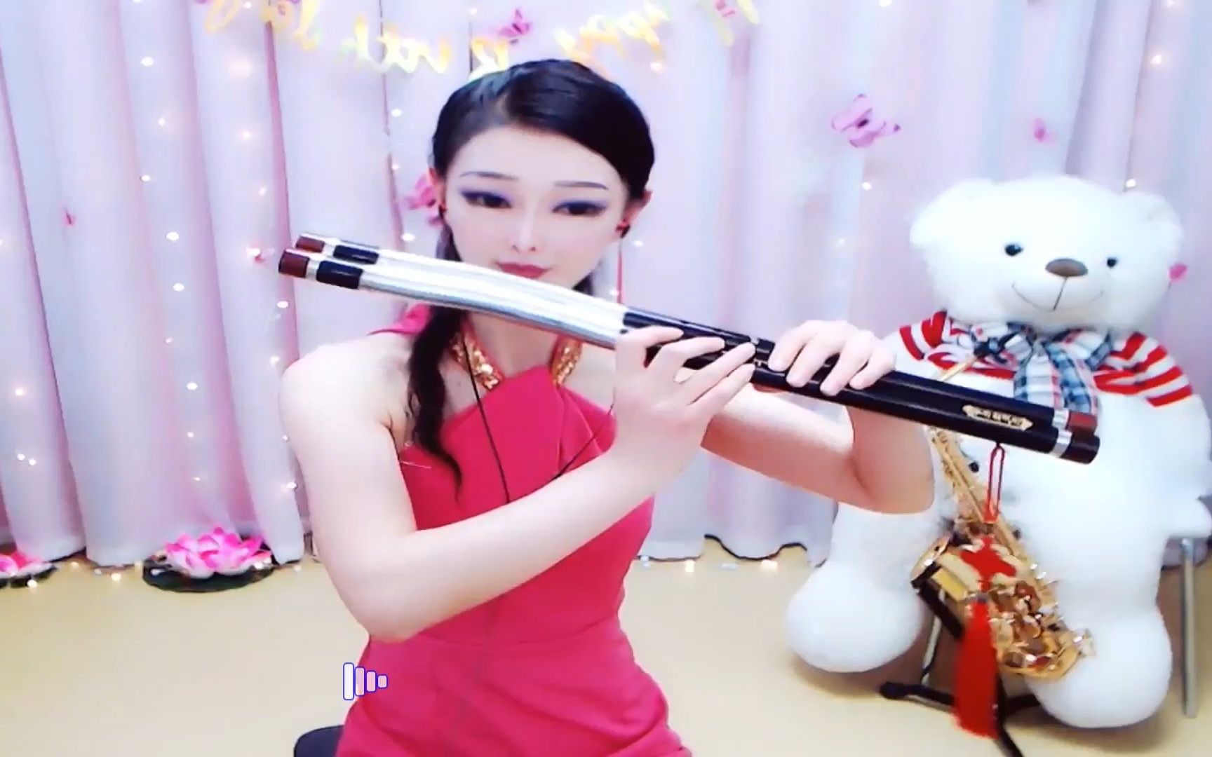 美女主播馨兰巴乌表演梅花三弄声音优美沉醉不已