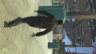 惊！某男子自创GTA4！