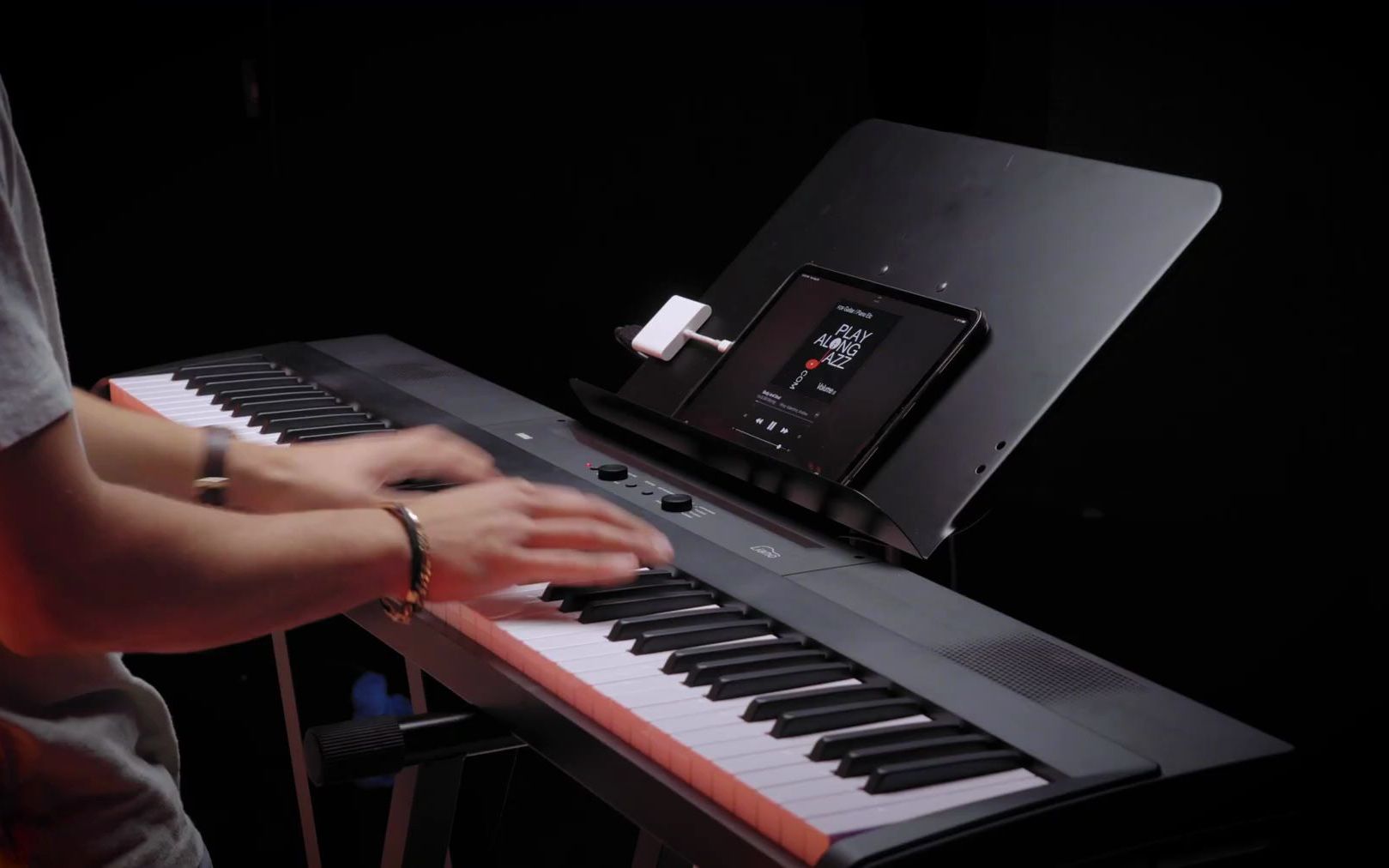 korg liano 轻量级电钢琴演示—键盘中国