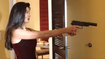 性感大波浪黑丝女杀手结局不好