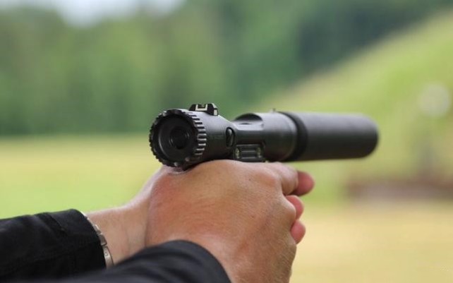 【破门而入】维尔德mk ll (b&t vp9) 游戏中实战演示