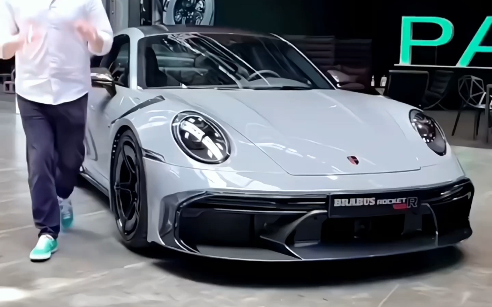 保时捷992 turbo s巴博斯rocket 900r发布!