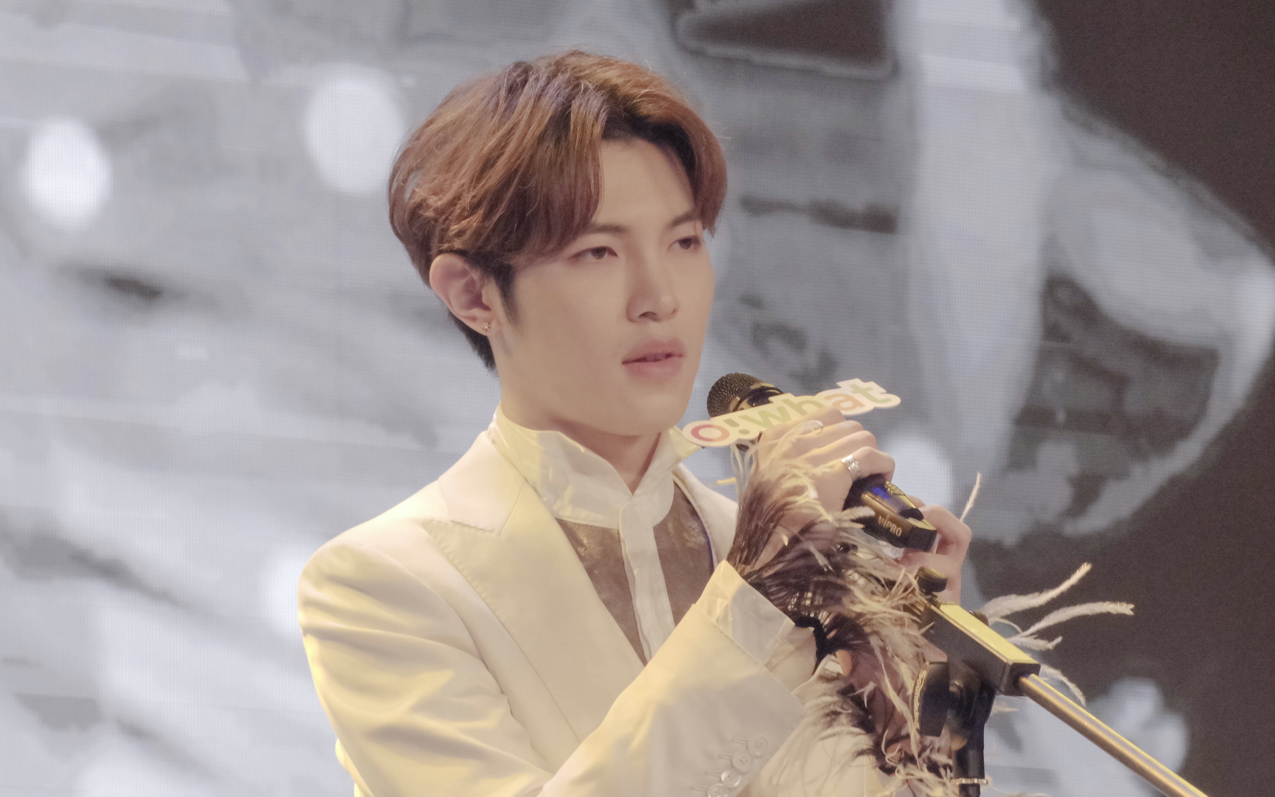 [合集] 韩沐伯|站在舞台上的他是不一样的发光|个人安利向 音乐歌词