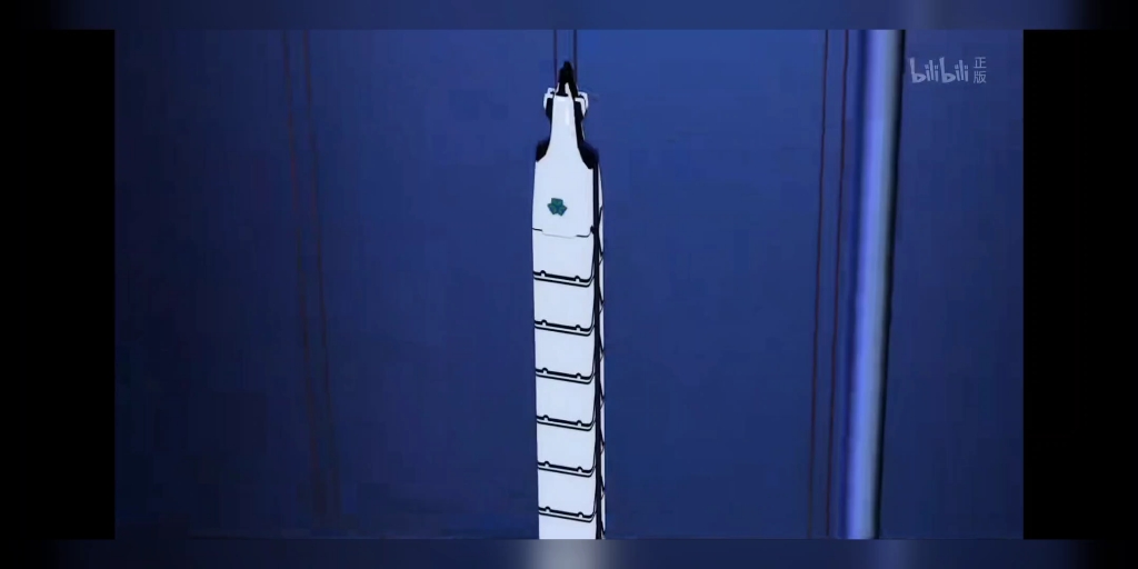 高达00:太空电梯炸了