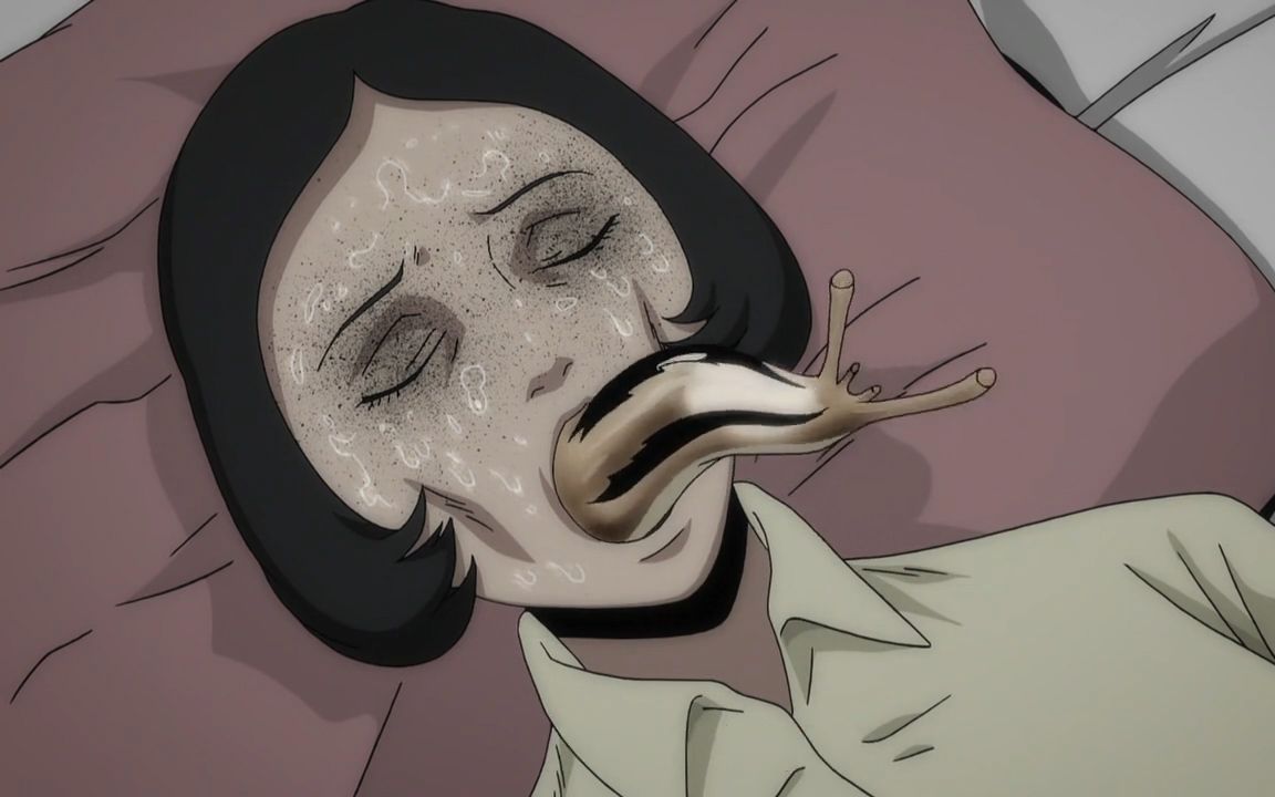 漂亮女孩最近说话不清楚,回家调养治疗,发现舌头变成了寄生虫