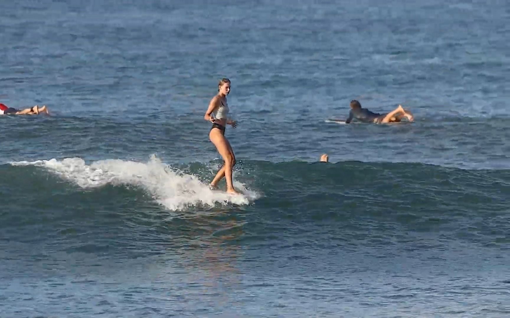 [图]Spread good vibes everywhere you go BATUBOLONG CANGGU