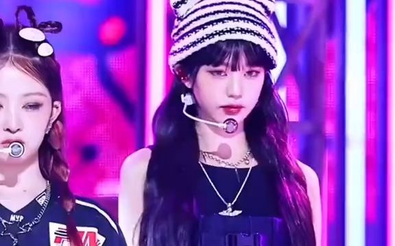 ive张元英—《baddie》直拍