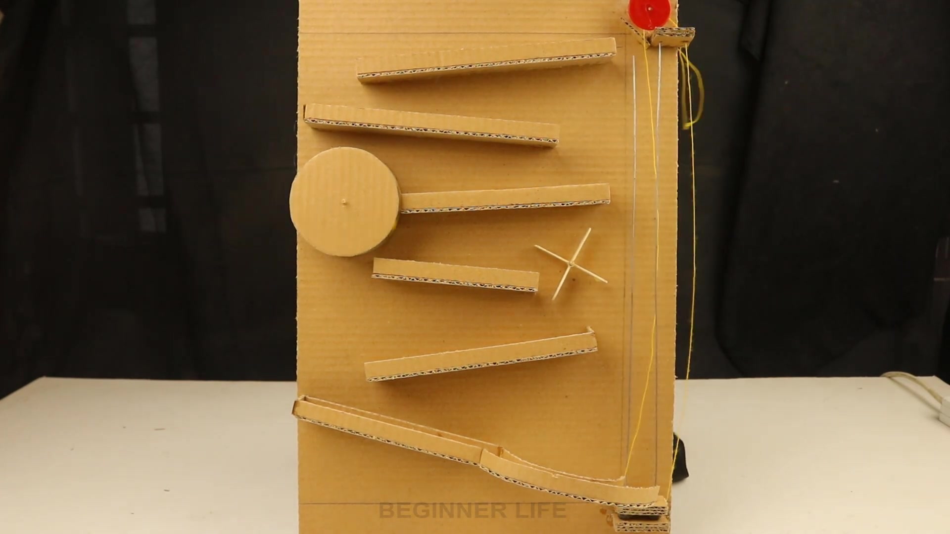 纸箱制作 弹珠升降玩具_哔哩哔哩 (゜-゜)つロ 干杯~-bilibili