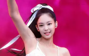 Download Video: 古早jennie   完美诠释了什么是奶凶奶凶 ！！！