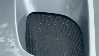 这个挖孔好像不太耐脏啊