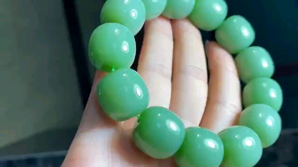 和田玉碧玉手链手串 老坑俄碧 粉绿老型珠 颜色极