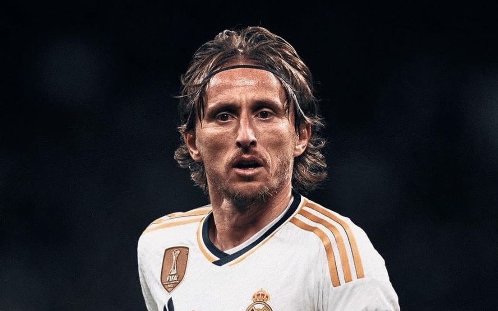 致敬中场大师——卢卡莫德里奇