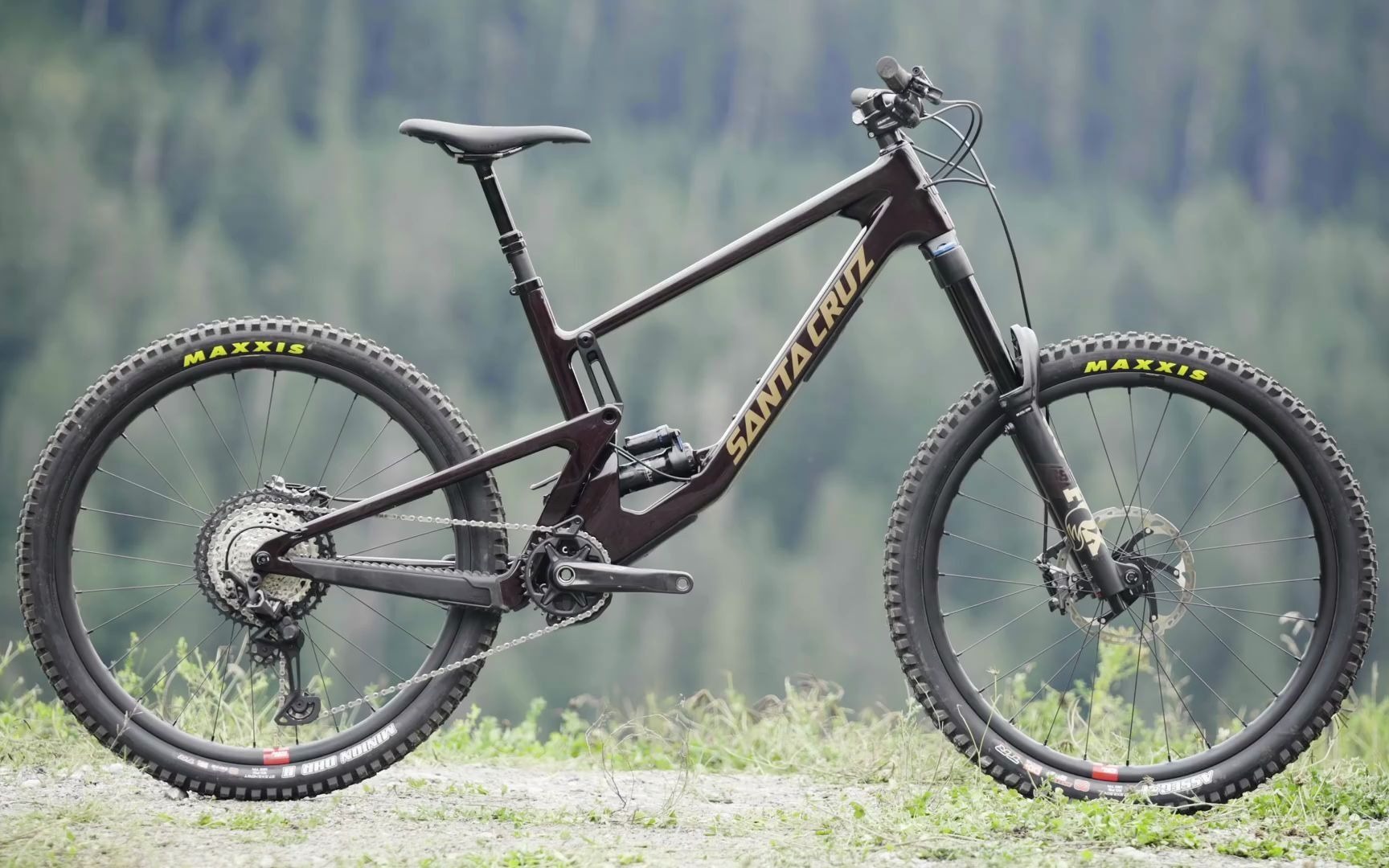 山地器材千呼万唤始出来nomadv5测评详解