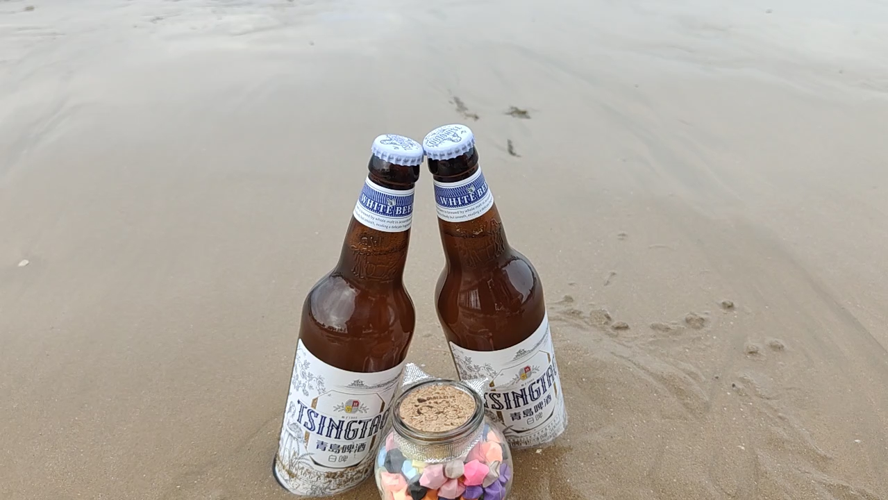 青岛啤酒和沙子口海滩更配啊!