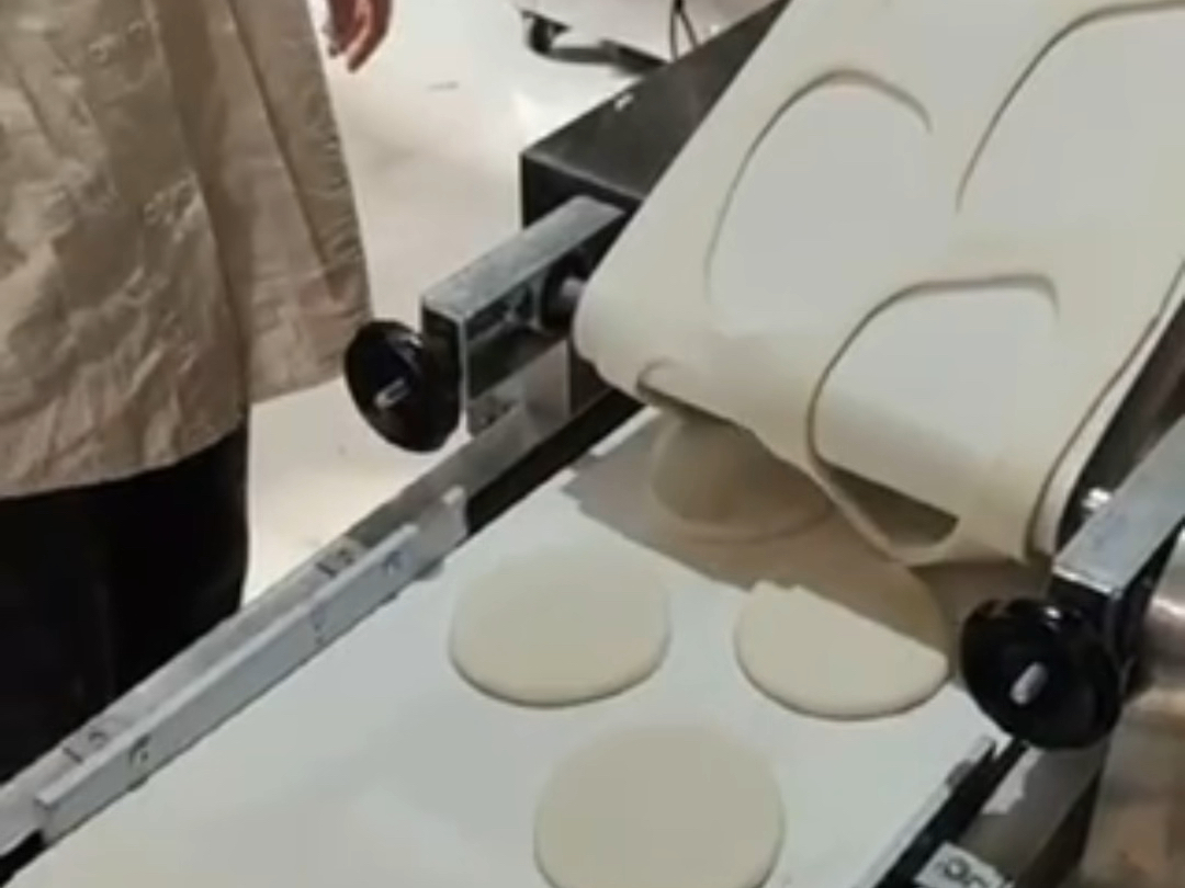 全自动白吉馍成型机烧饼机