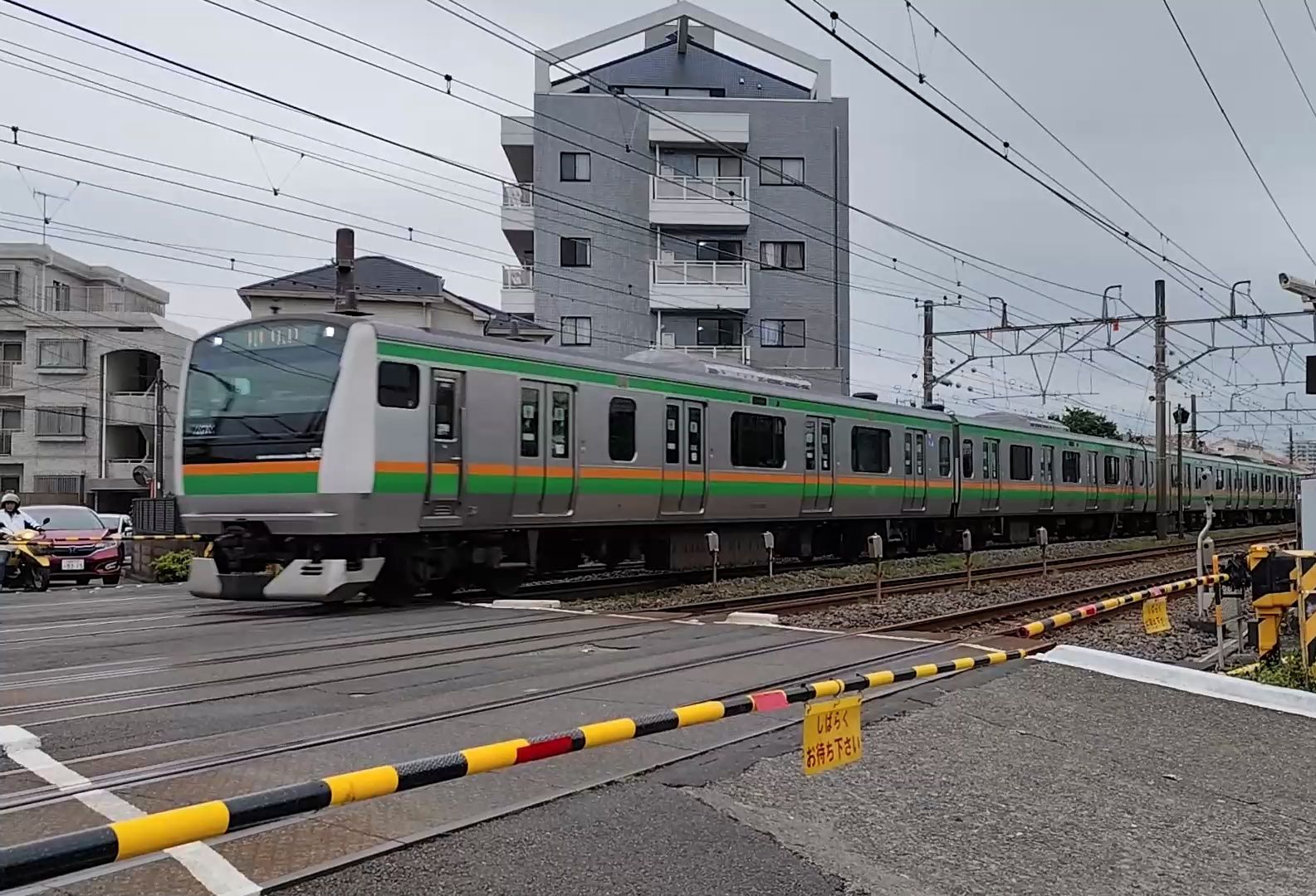 藤泽市jr东海道线电车通过