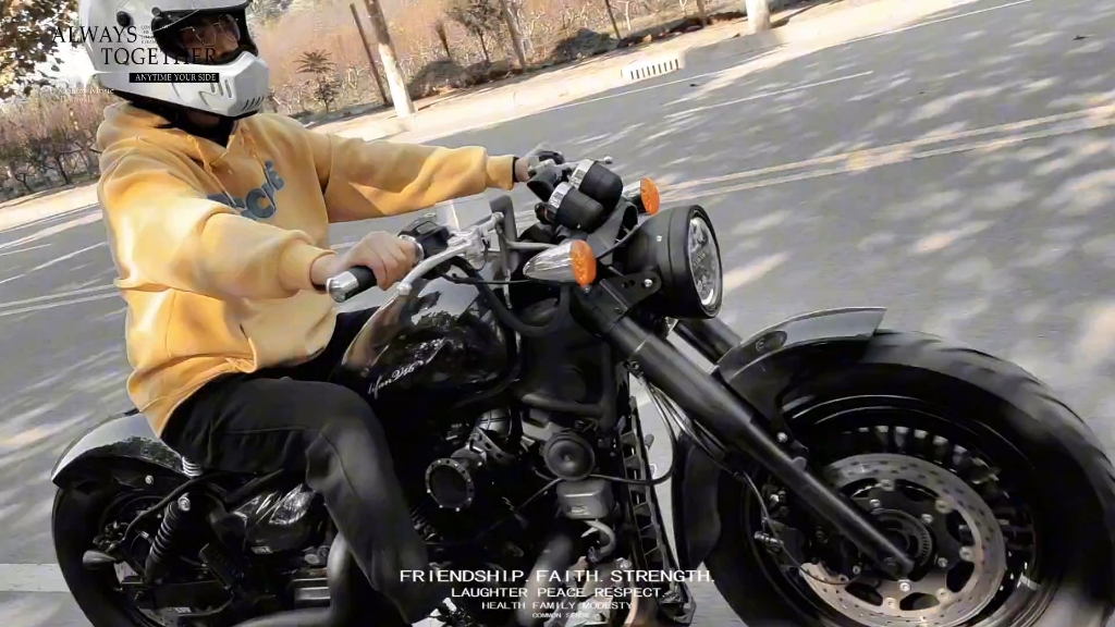 力帆v16改装黑化bobber风格骑行展示.