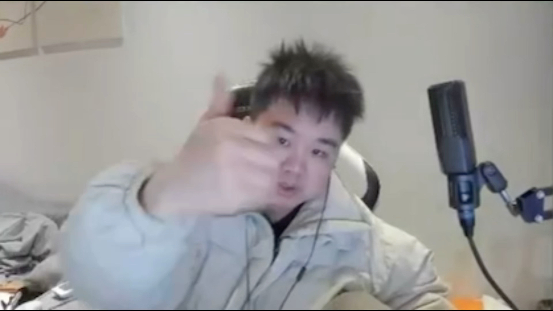 太密了,嚯嚯嚯,张顺飞也有孝子,夸脏哦