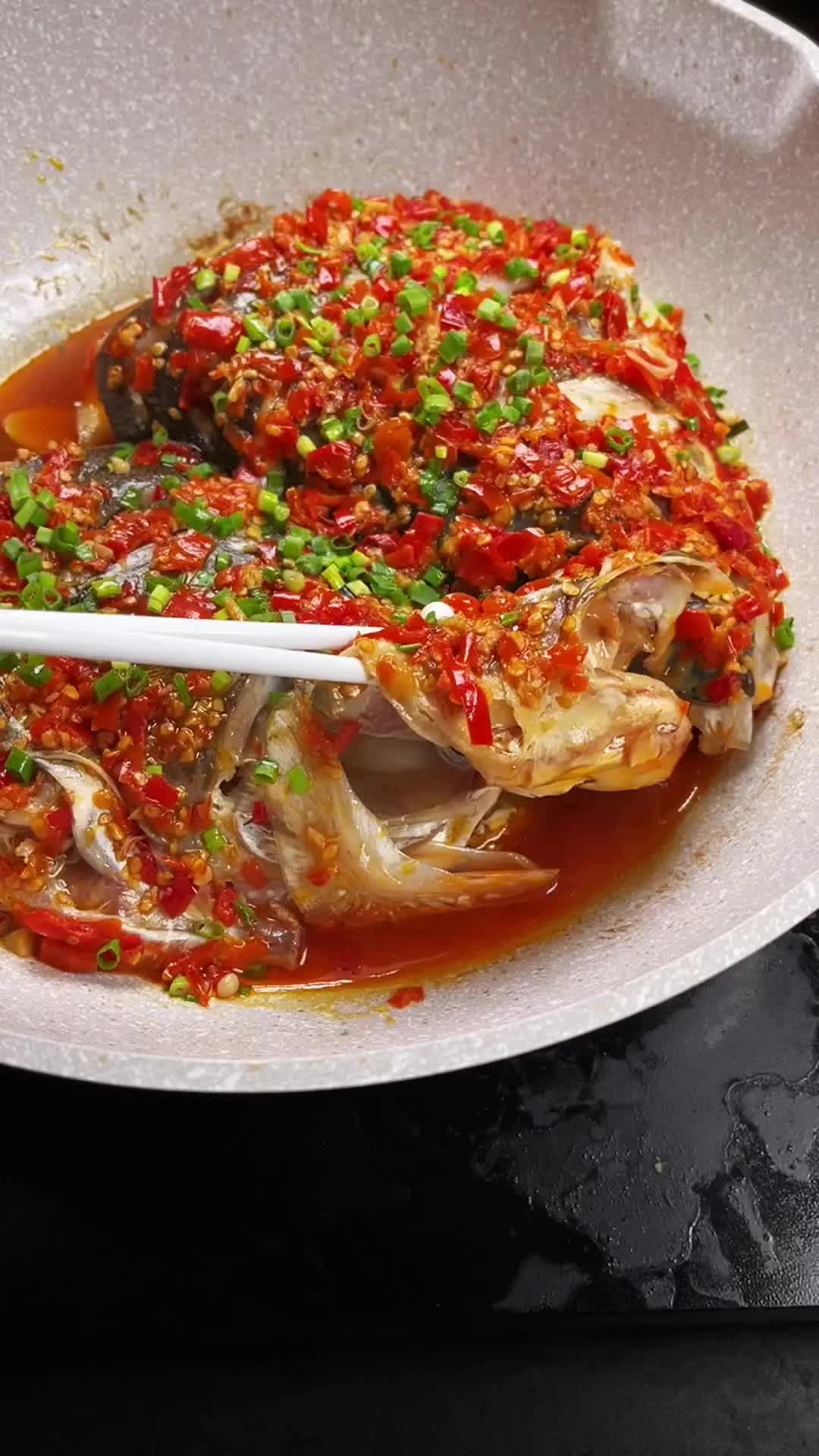 湘菜剁椒鱼头为啥那么好吃?我教你在家简单操做