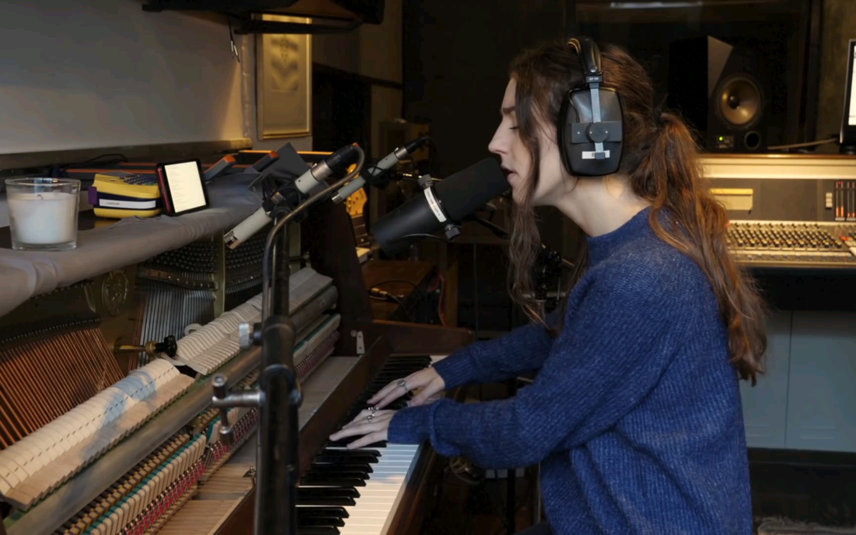 【birdy】圣诞惊喜——二度翻唱walking in the air_哔哩哔哩 (゜-゜)