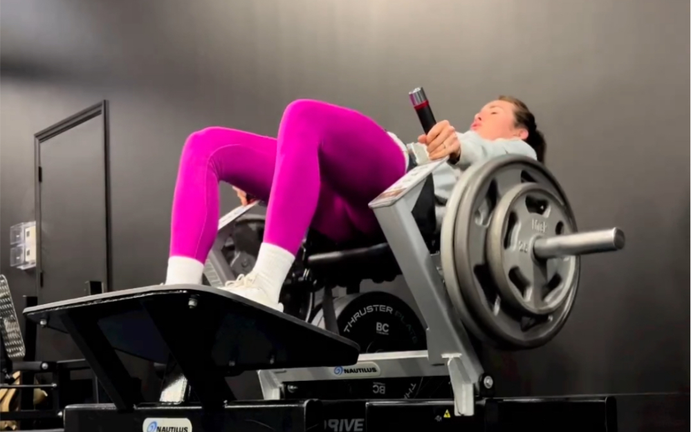 courtney king的全身训练合集(详细计划见片尾)