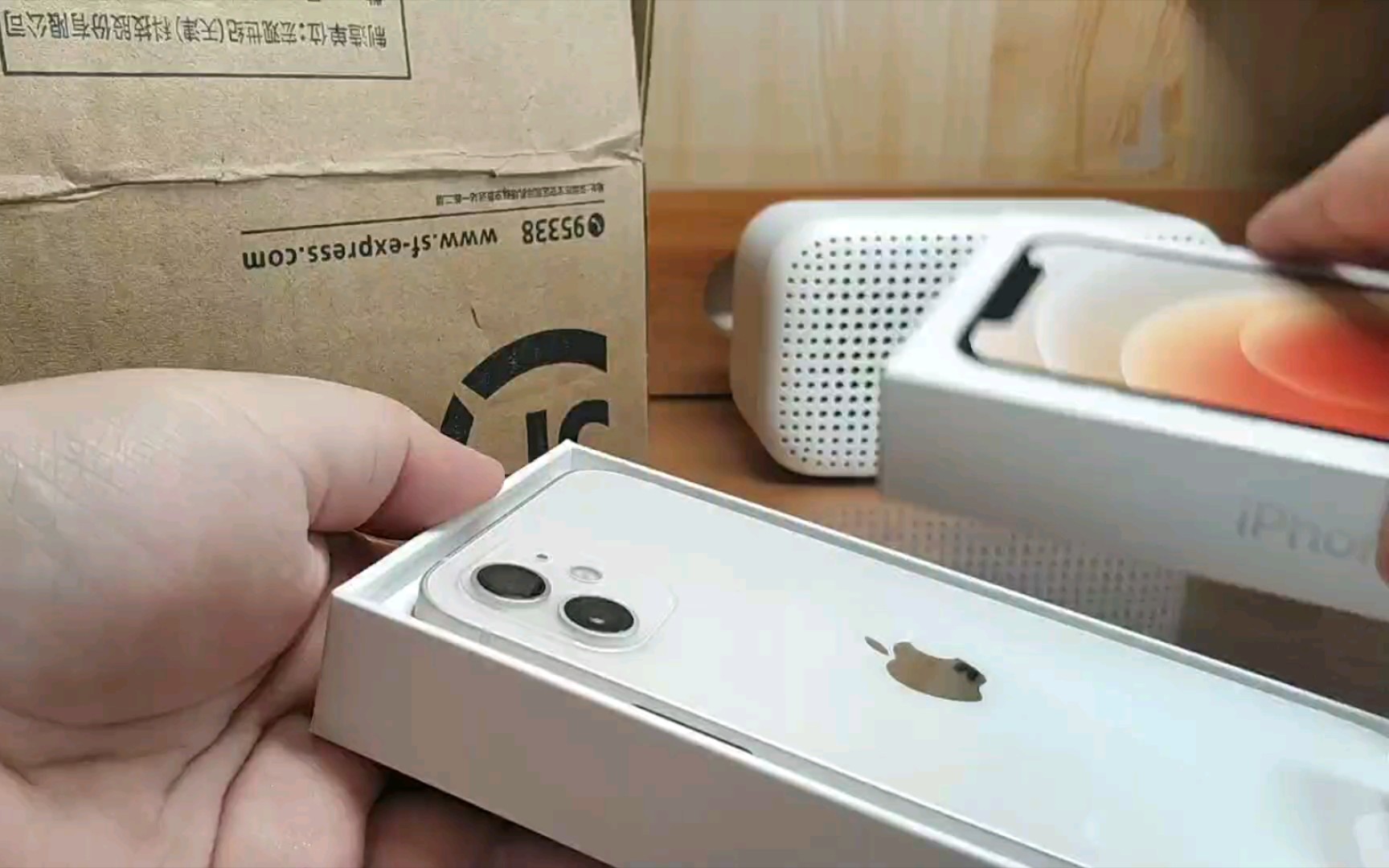 拼多多电话机开箱(拼多多上开封的手机能买吗)