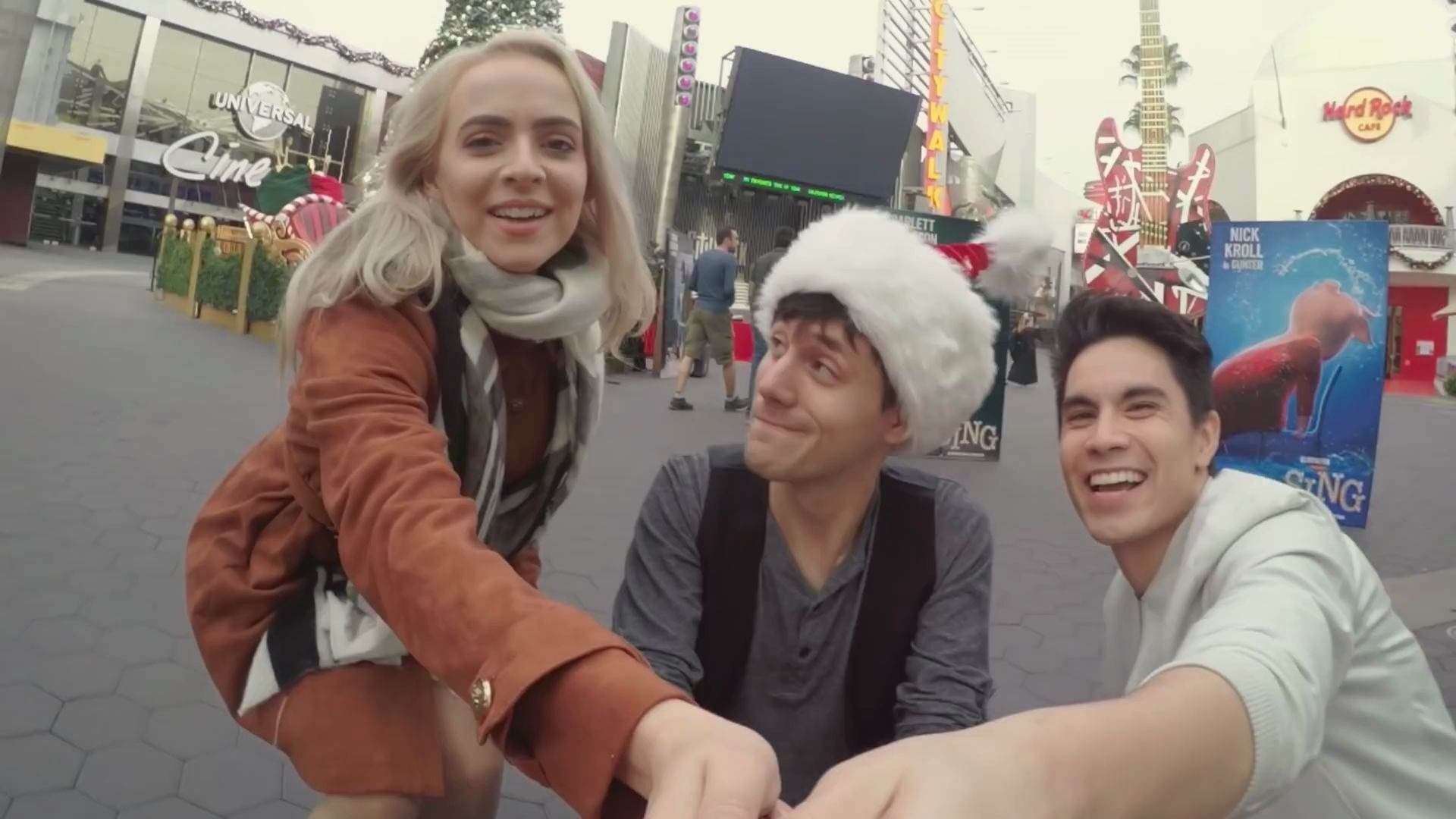 [图]SET IT ALL FREE - Sam Tsui & Madilyn Bailey - SING MOVIE!!