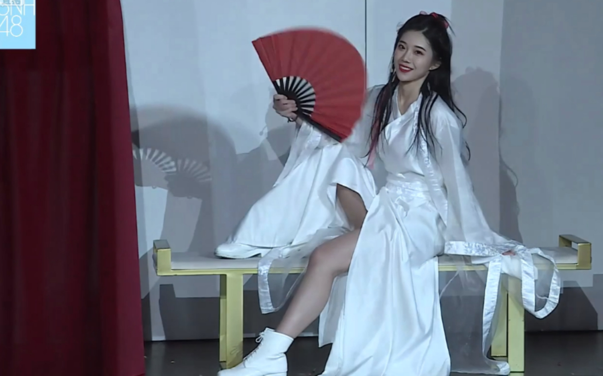 沈梦瑶古装版皇家纹章瑶瑶我可以