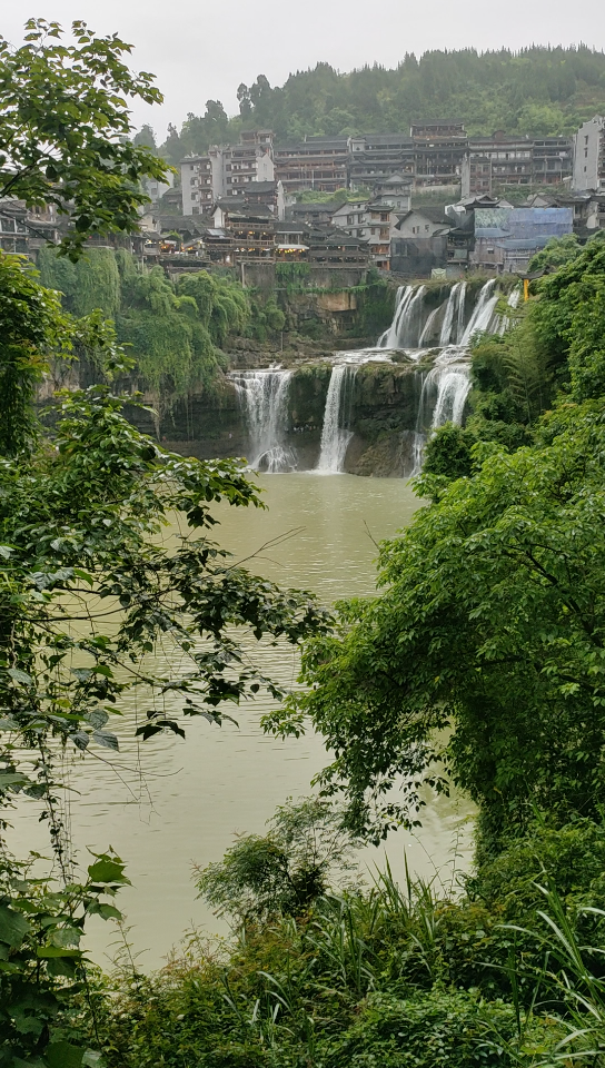 【芙蓉镇】网红瀑布打卡