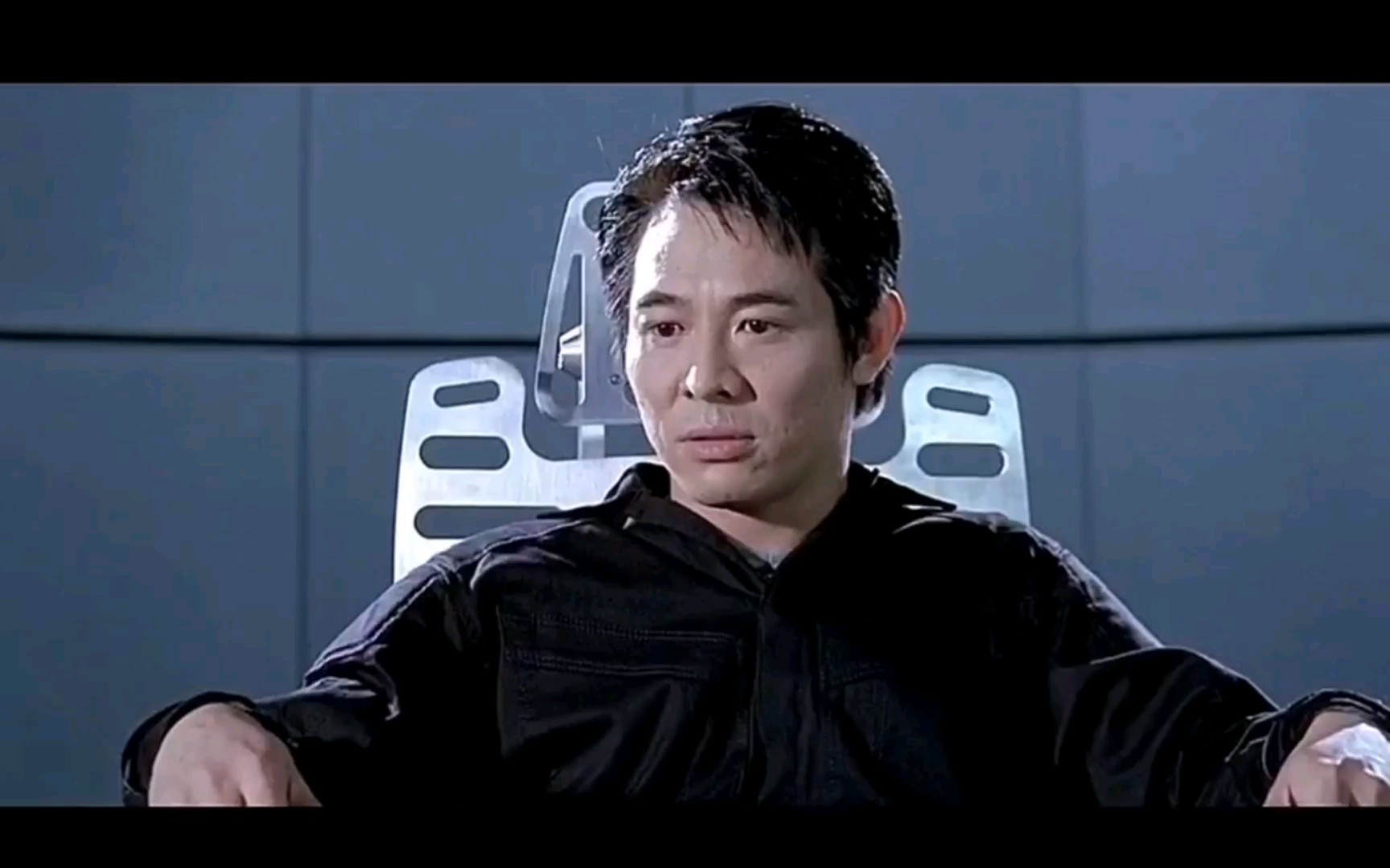 李连杰太牛了,打得警察跪下求饶_哔哩哔哩 (゜-゜)つロ 干杯~-bili