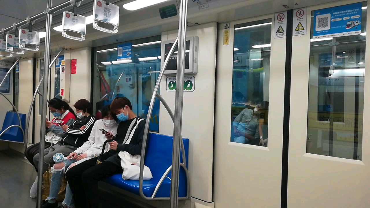 上海地铁8号线08c01蓝精灵鞍山新村江浦路终点站市光路