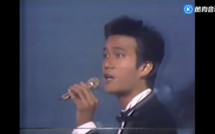 [图]【Danny/陈百强】《喝彩》1981年金唱片颁奖典礼舞台现场Live。