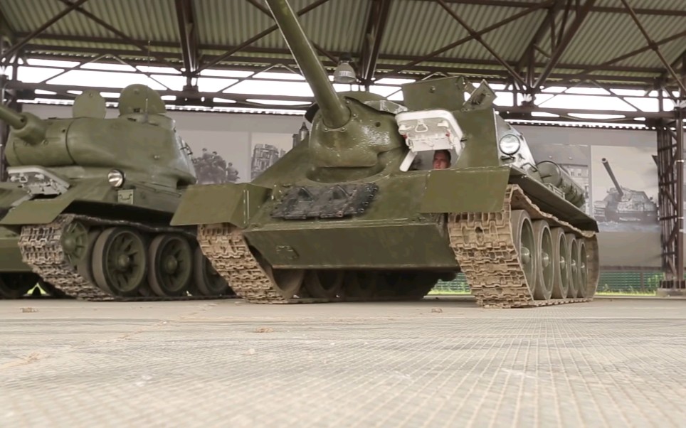 su-100坦克歼击车内部结构展示_哔哩哔哩_bilibili