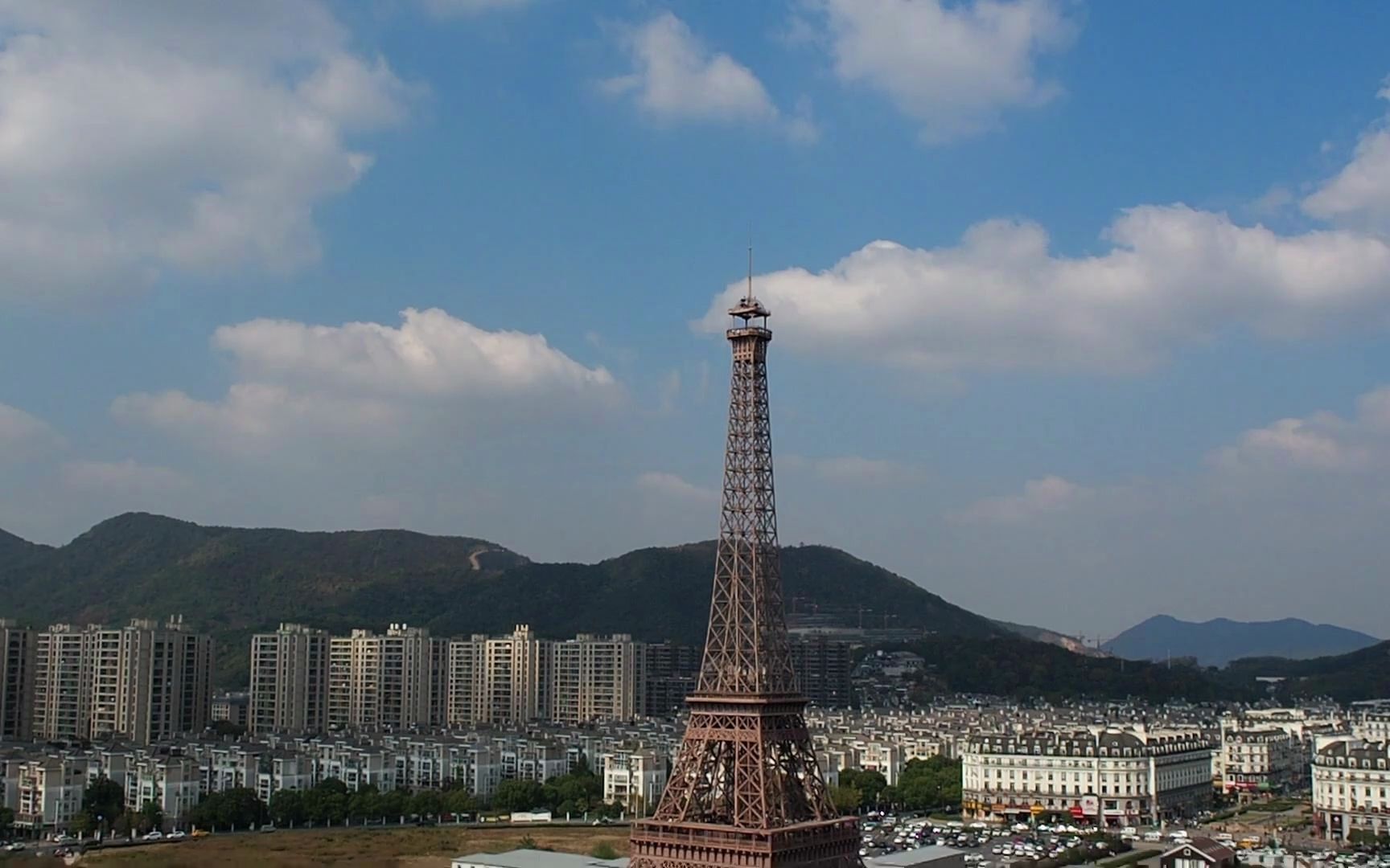 【杭州】临平秋日稻花香 青草绿 小埃菲尔铁塔.